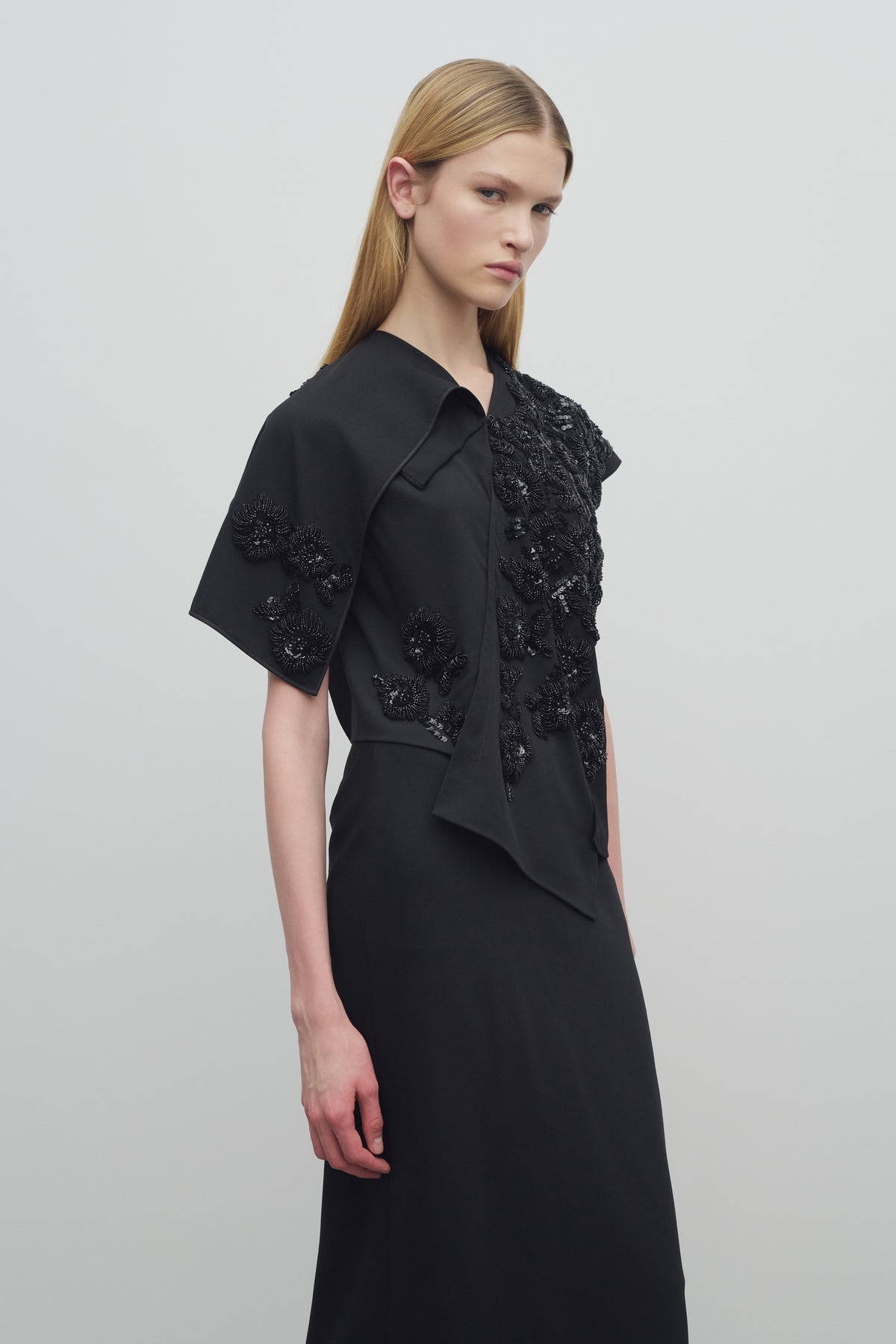 Dossine Top in Embroidered Wool