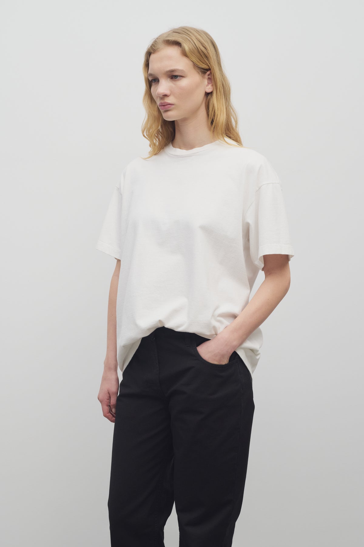 LaviniaコットンTシャツ