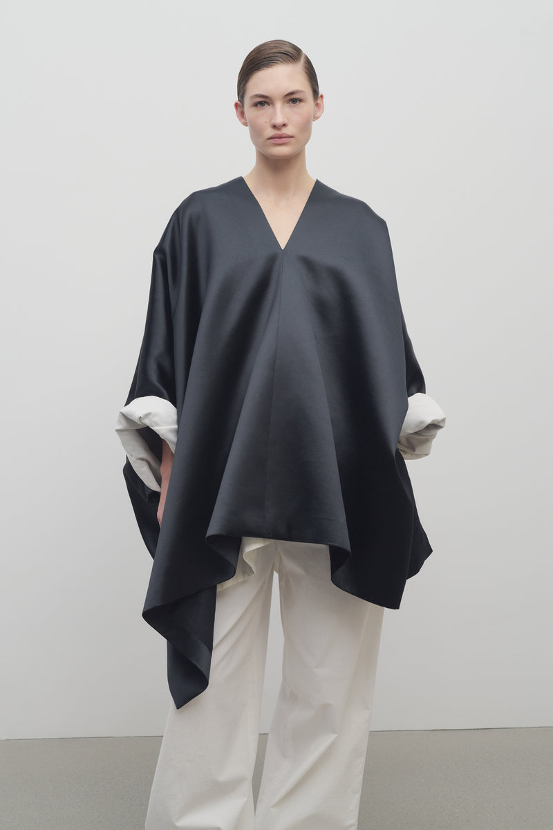 Cedarシルクとビスコースのトップス