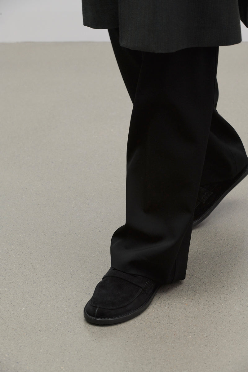 Cary Loafer in Suede