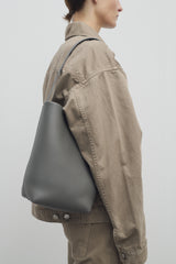 Medium N/S Park Tote Bag in Leather