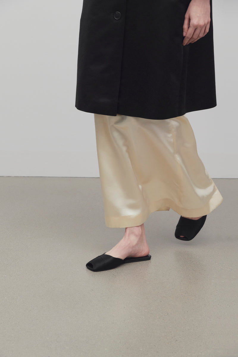 Milla 새틴 플랫