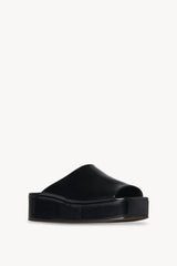 Emi Flatform Sandal in Leather