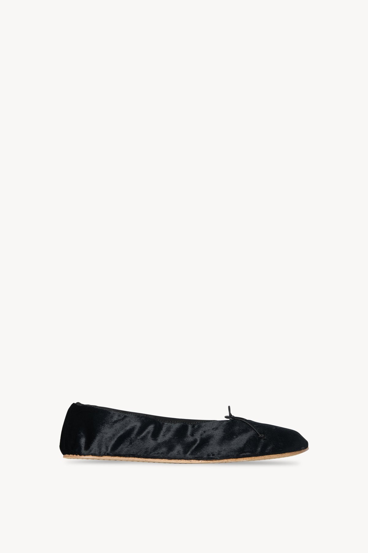 Round Ballet Flat in Velvet