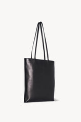 Flat Tote in Leather